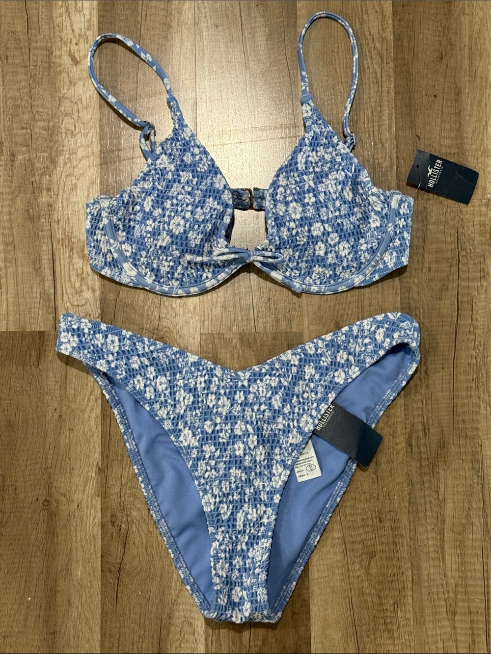 NWT Hollister Blue and White Smocked Floral Bikini Set MEDIUM m - Picture 1 of 5